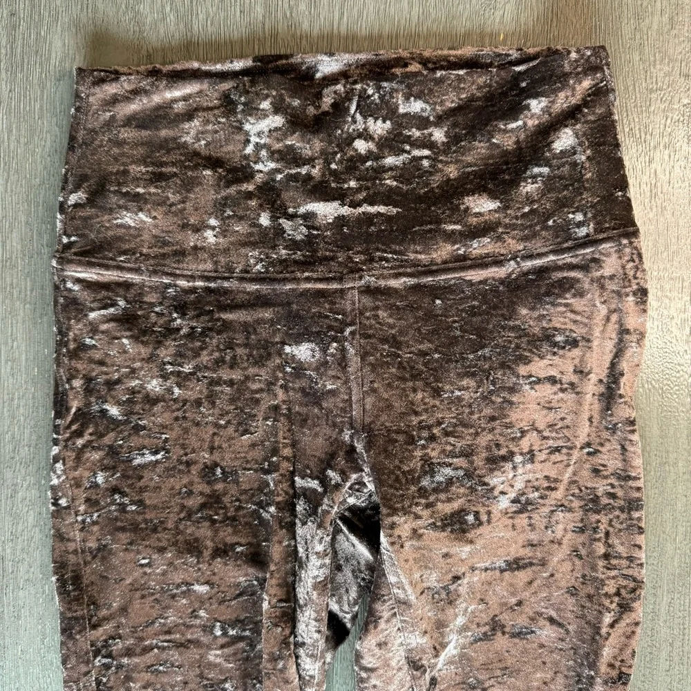 Lululemon Crushed Velvet Brown Wunder Under Leggings 6